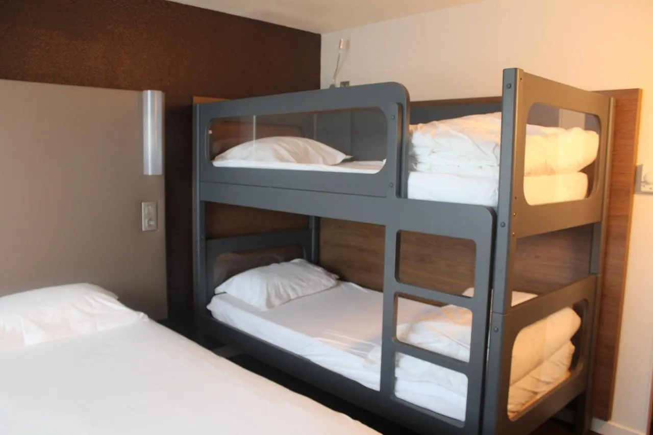 Campanile Millau Hotel